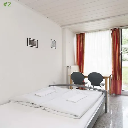 Hostel 24/2