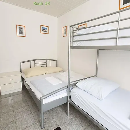 Hostel 24/2 *